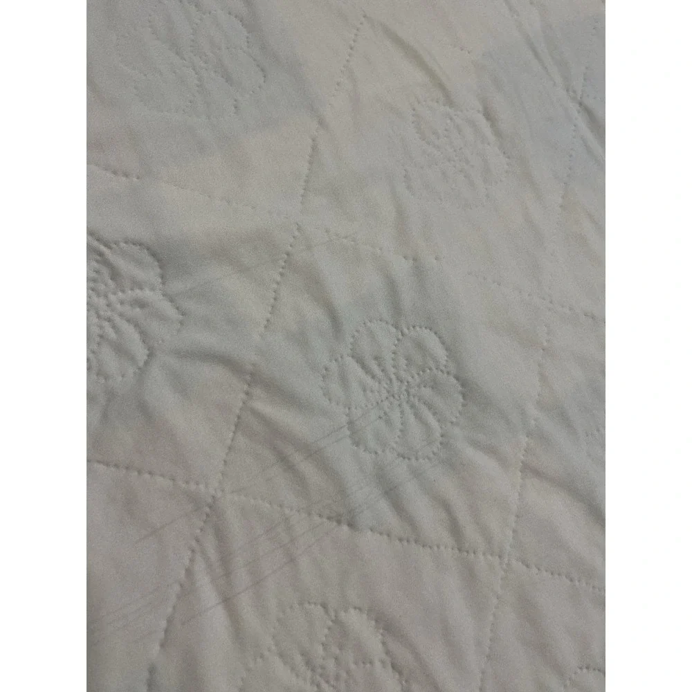 Vintage Indiana Amish Made handmade patchwork quilt Pink Small Child Throw 45x48